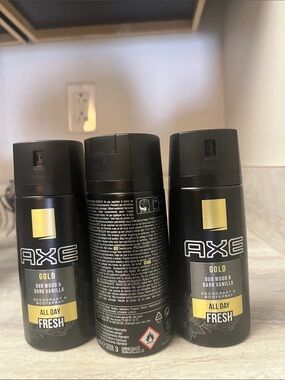 3 Gold Oud Wood & Dark Vanilla Deodorant Body Spray - axe